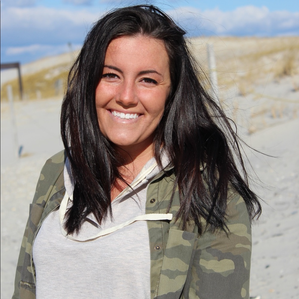 Meet your Posher, Briana